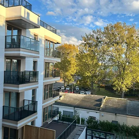 Apartment Plaza 41 *